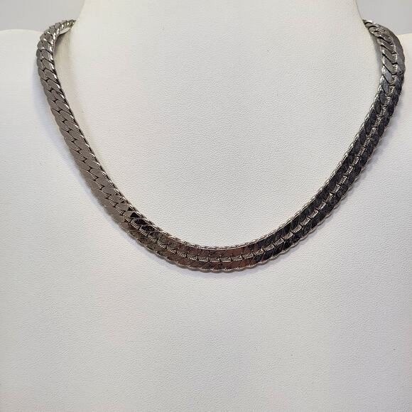 Flat Link Wide Silver Tone Chain Choker Vintage Jewelry Chunky Casual Workwear - Picture 1 of 4